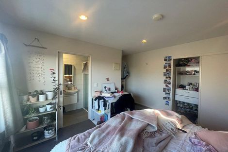 Photo of property in 27c Newnham Terrace, Upper Riccarton, Christchurch, 8041