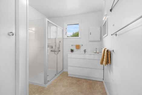 Photo of property in 10 Findlay Street, Tawa, Wellington, 5028