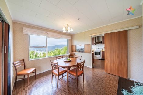 Photo of property in 47 Pekanga Road, Normandale, Lower Hutt, 5010