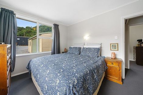Photo of property in 51 Gillespies Road, Birchville, Upper Hutt, 5018