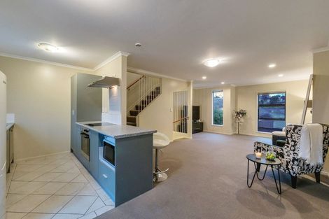 Photo of property in 13 Barnea Circle, Glen Eden, Auckland, 0602