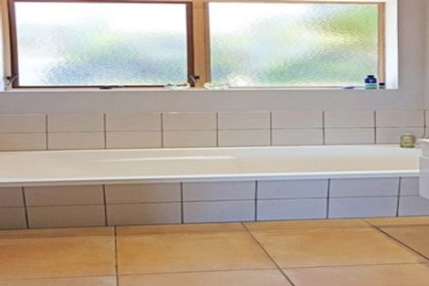 Photo of property in 8 Timaru Grove, Kelson, Lower Hutt, 5010