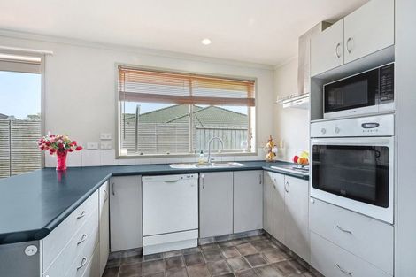 Photo of property in 30 Gardenia Close, Melville, Hamilton, 3206