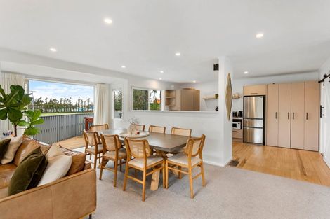 Photo of property in 1/16 Lyttelton Avenue, Forrest Hill, Auckland, 0620