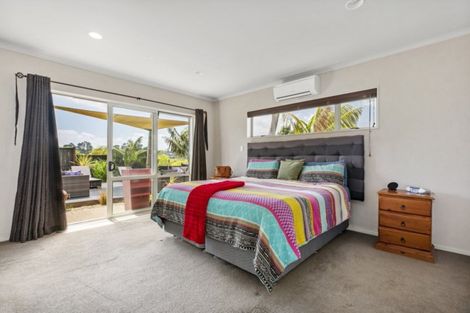 Photo of property in 34 Stranraer Crescent, Wattle Downs, Auckland, 2103