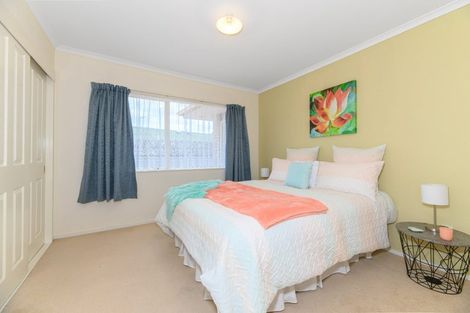 Photo of property in 112 Buscomb Avenue, Henderson, Auckland, 0610