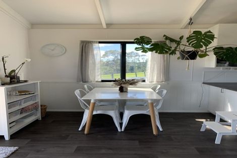 Photo of property in 83 Whitford Park Road, Whitford, Manurewa, 2576