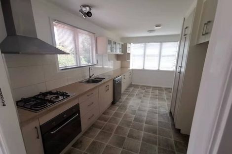 Photo of property in 35 Fairdene Avenue, Henderson, Auckland, 0610