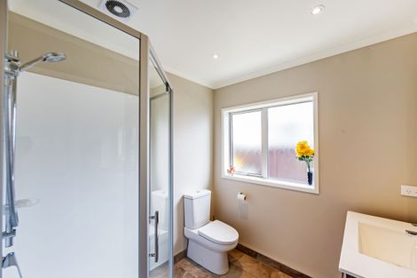 Photo of property in 34 Skipjack Pass, Silverdale, 0932