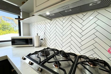 Photo of property in 10 Mahinga Place, Massey, Auckland, 0614