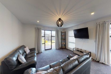 Photo of property in 18 Maka Lane, Halswell, Christchurch, 8025