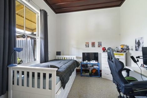 Photo of property in 5 Alexander Street, Ohingaiti, Hunterville, 4785