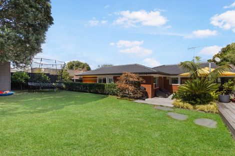 Photo of property in 18 Meadway, Sunnyhills, Auckland, 2010