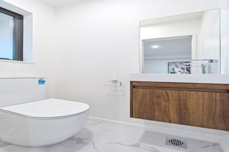 Photo of property in 3/11 Hereford Street, Te Atatu Peninsula, Auckland, 0610