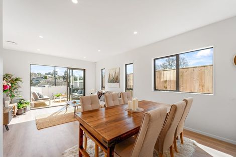 Photo of property in 21b Montgomery Avenue, Belmont, Auckland, 0622