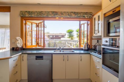 Photo of property in 30 Riverside Drive, Whakatane, 3120