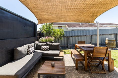 Photo of property in 21 Shortland Street, Tamatea, Napier, 4112