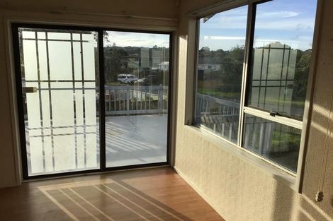 Photo of property in 53 Larissa Avenue, Henderson, Auckland, 0610