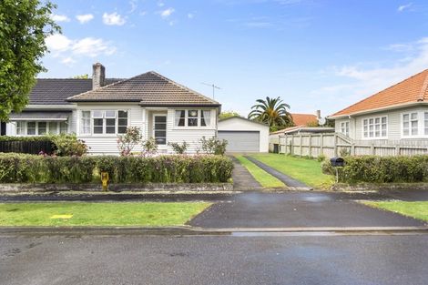 Photo of property in 51 Jellicoe Drive, Hamilton East, Hamilton, 3216