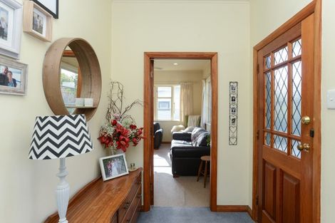 Photo of property in 14 Goodger Street, Waipukurau, 4200