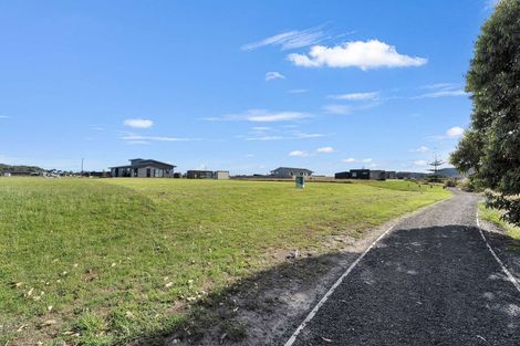 Photo of property in 30 Taniwha Place, Matarangi, 3592