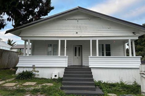 Photo of property in 155 Glenfield Road, Hillcrest, Auckland, 0626