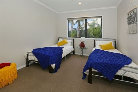 Photo of property in 17 Chelmsley Avenue, Henderson, Auckland, 0612