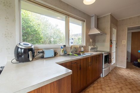 Photo of property in 72 Lethbridge Street, Feilding, 4702