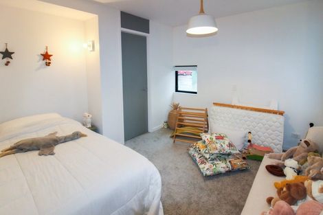 Photo of property in 76 Brougham Street, Mount Victoria, Wellington, 6011