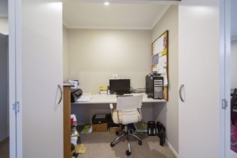 Photo of property in 213c Junction Road, Highlands Park, New Plymouth, 4371