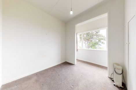 Photo of property in 16 Highbury Road, Highbury, Wellington, 6012