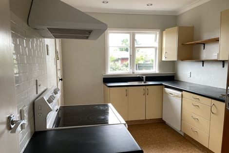 Photo of property in 11 College Street, Awapuni, Palmerston North, 4412