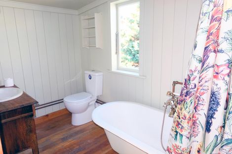 Photo of property in 16 Wellington Street, Enfield, Oamaru, 9491