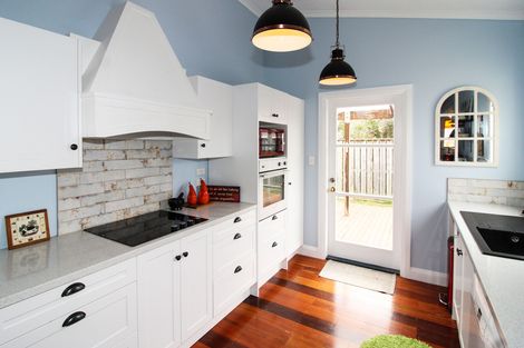 Photo of property in 62 Kent Street, Carterton, 5713