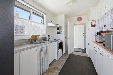 Photo of property in 28 Meadowbank Crescent, Fordlands, Rotorua, 3015