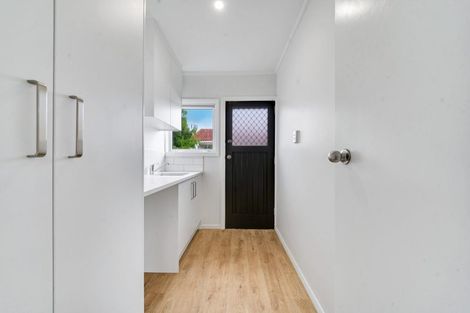 Photo of property in 468b Massey Road, Mangere East, Auckland, 2024