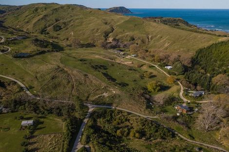 Photo of property in 49 Scarlys Way, Okitu, Gisborne, 4010