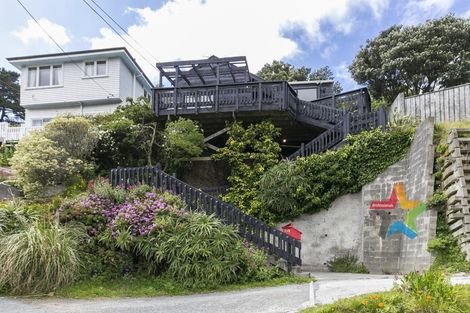 Photo of property in 113 Houghton Bay Road, Houghton Bay, Wellington, 6023
