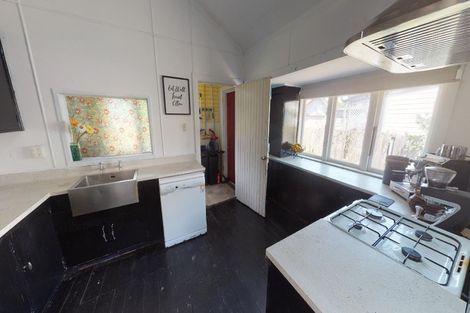 Photo of property in 7 Pirie Street, Palmerston North, 4410