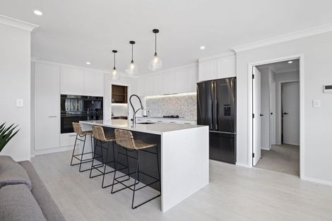 Photo of property in 72 Hitchen Road, Pokeno, 2402