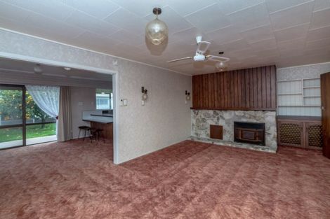 Photo of property in 14 Fisher Place, Carterton, 5713