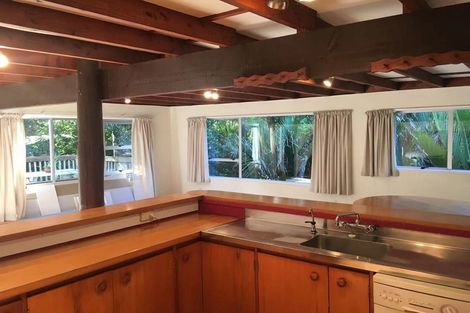 Photo of property in 33 Reynolds Place, Torbay, Auckland, 0630