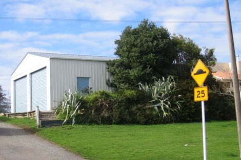 Photo of property in 454 Devonport Road, Tauranga, 3112