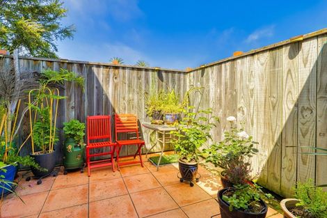 Photo of property in 2c Creagh Street, Te Awa, Napier, 4110