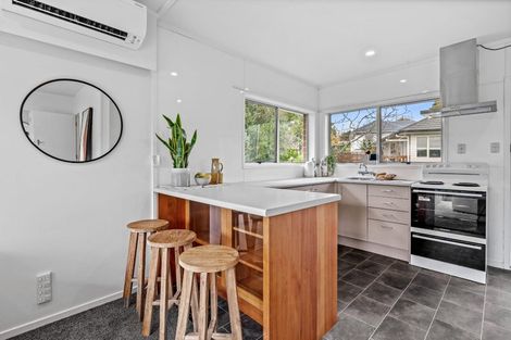 Photo of property in 2/19 Bentley Avenue, Glenfield, Auckland, 0629