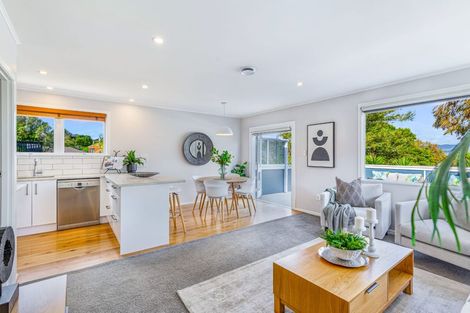Photo of property in 17 Castaing Crescent, Te Atatu South, Auckland, 0610