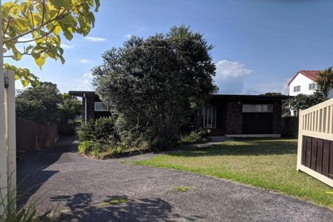 Photo of property in 4 Robin Lane, Browns Bay, Auckland, 0630