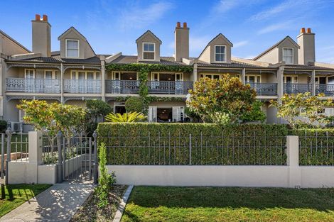 Photo of property in 24 Leneford Drive, East Tamaki, Auckland, 2013