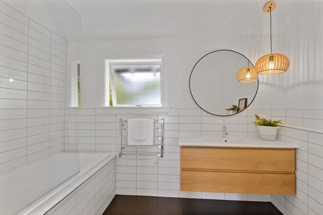 Photo of property in 49 Paparoa Street, Papanui, Christchurch, 8053