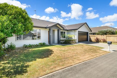 Photo of property in 6 Angelina Way, Kelvin Grove, Palmerston North, 4414
